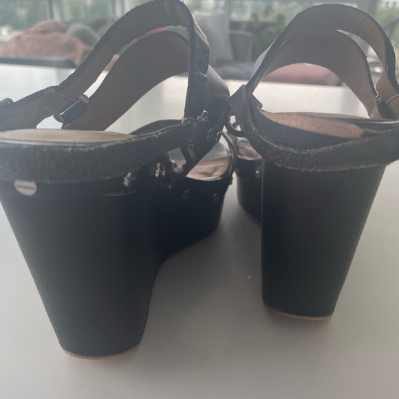 Black wedge heels - Picture 5 of 7